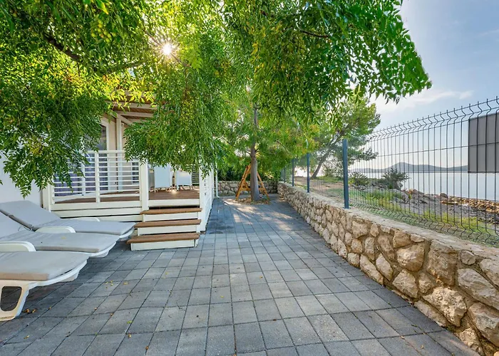 3 Bedroom Pet Friendly In Biograd Биоград-на-Мору
