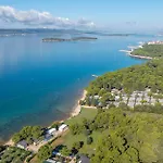 3 Bedroom In Biograd