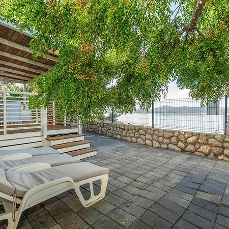Prázdninový dům 3 Bedroom In Biograd Biograd Na Moru
