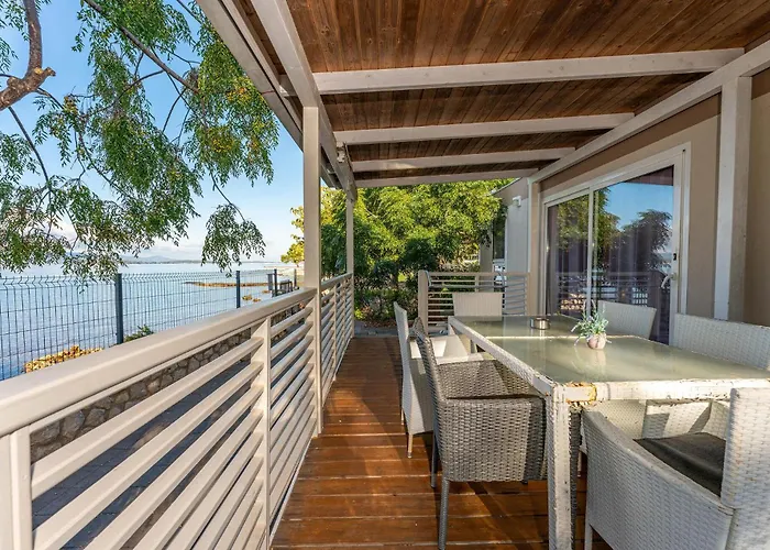 3 Bedroom Pet Friendly In Biograd Дом отдыха *