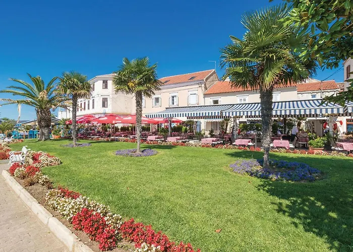 3 Bedroom Pet Friendly In Biograd *